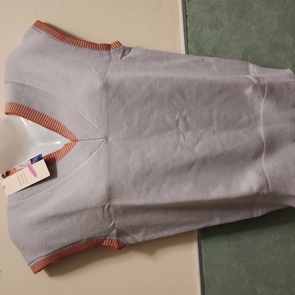 NEW WITH TAGS DOKOTOO SWEATER VEST SIZE SMALL